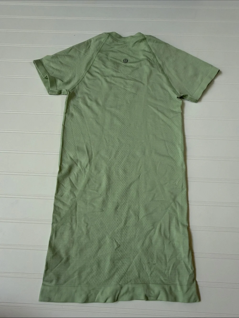 (324)lululemon athletica Sage Green Ribbed Short Sleeve Tee - Picture 3 of 6